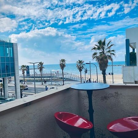 Entire Apartment Facing The Sea Тел Авив Екстериор снимка