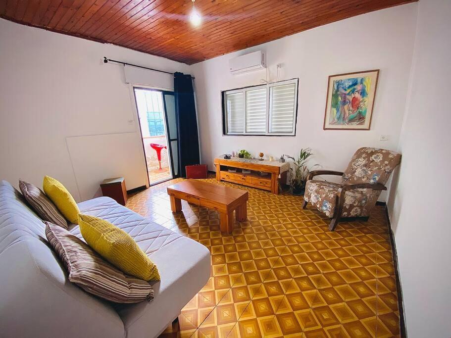 Entire Apartment Facing The Sea Тел Авив Екстериор снимка